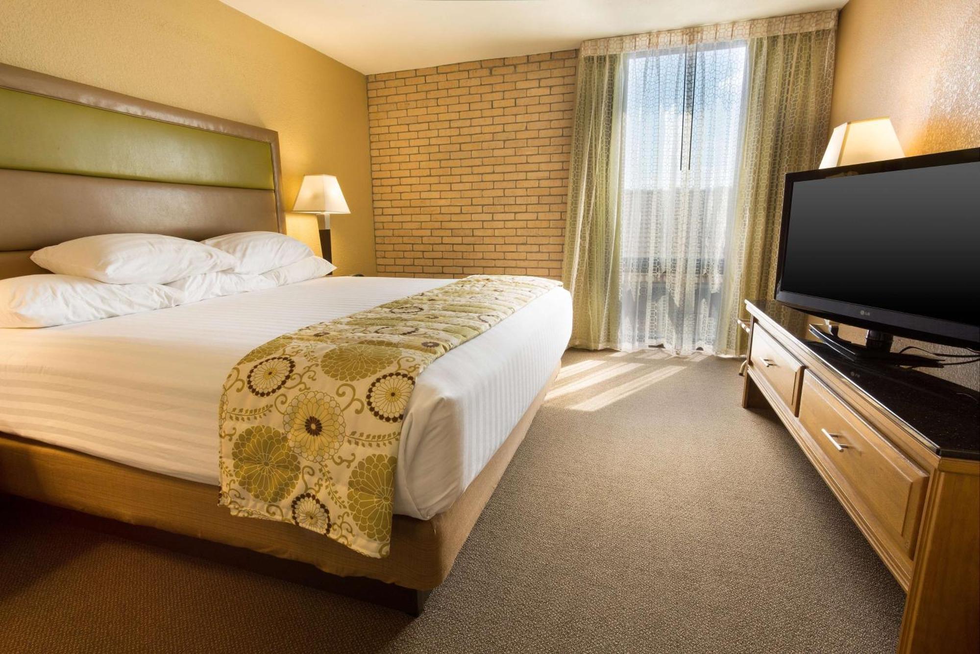Drury Inn & Suites パデューカ エクステリア 写真
