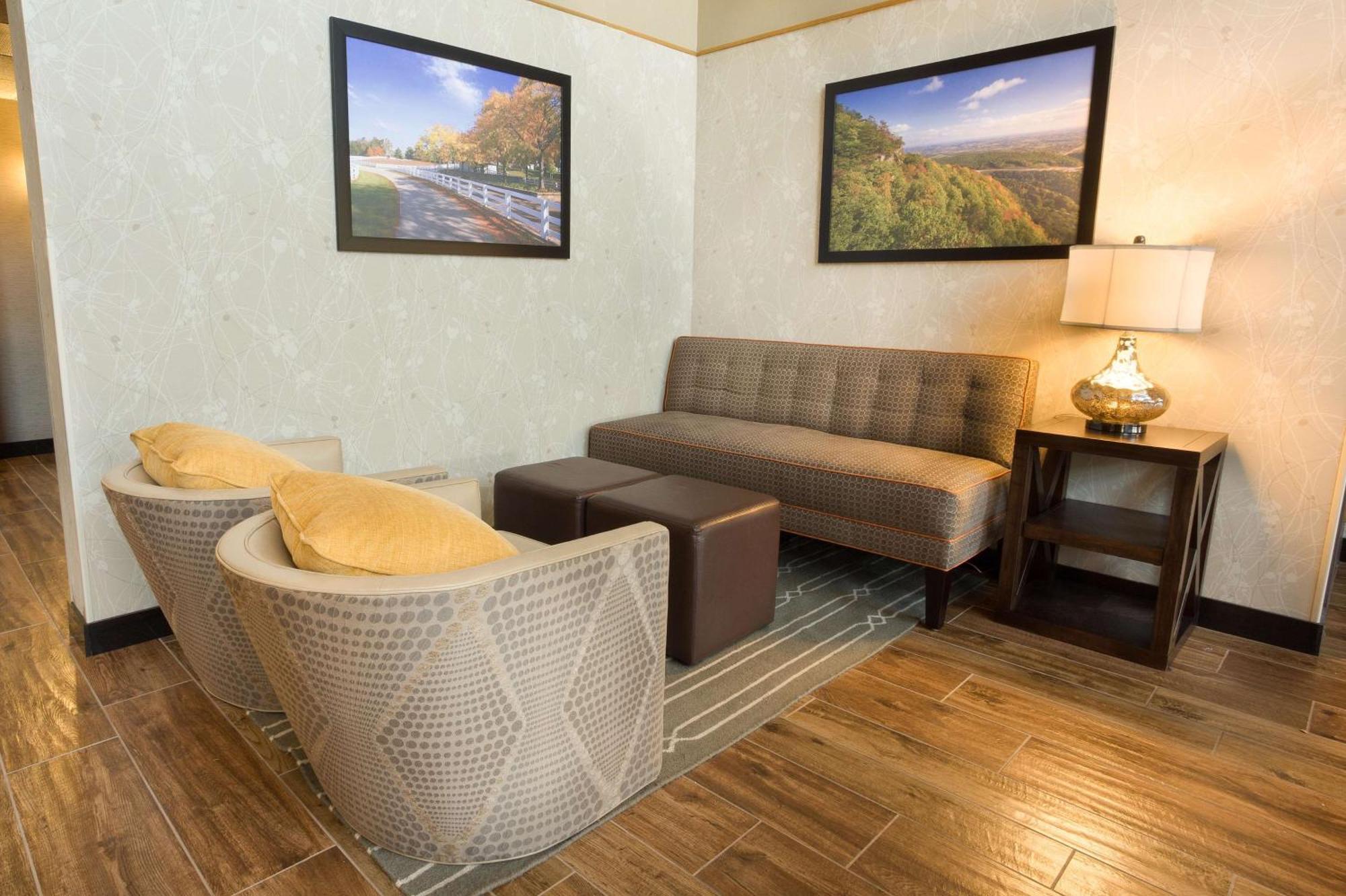 Drury Inn & Suites パデューカ エクステリア 写真