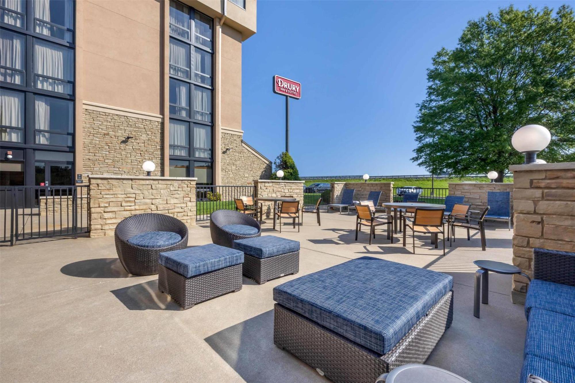 Drury Inn & Suites パデューカ エクステリア 写真