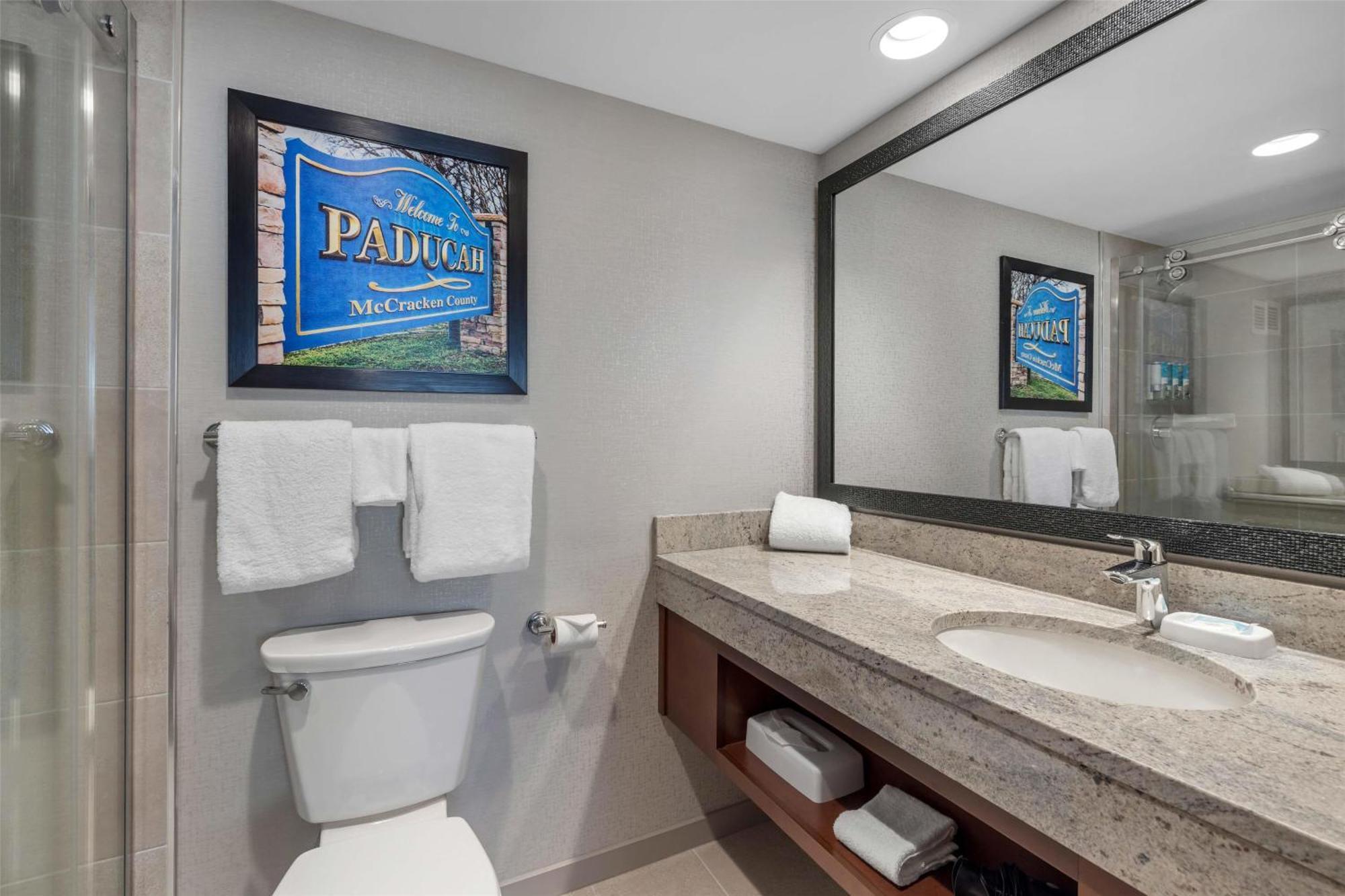 Drury Inn & Suites パデューカ エクステリア 写真