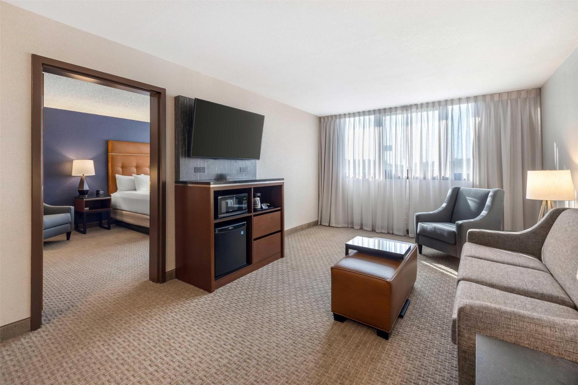 Drury Inn & Suites パデューカ エクステリア 写真